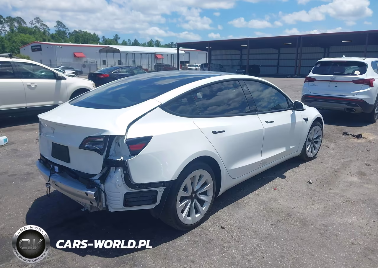 2021 Tesla Model 3 Standard Range Plus Rear-Wheel Drive VIN:5YJ3E1EA8MF045569 - 4