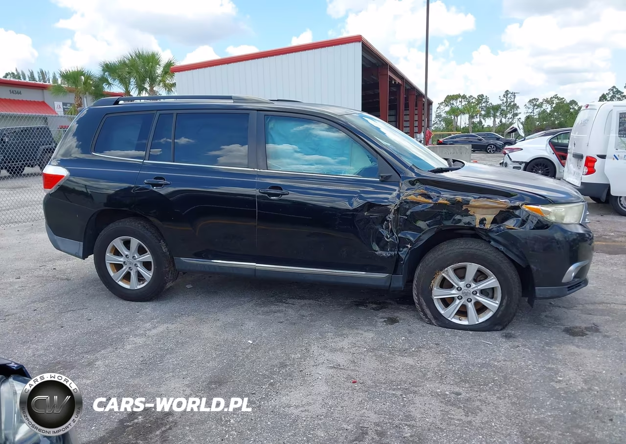 2011 Toyota Highlander VIN:5TDZA3EHXBS012273 - 13