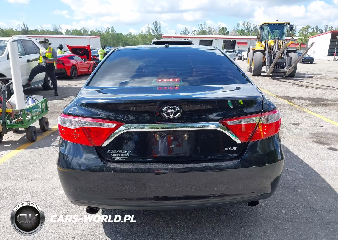 2016 Toyota Camry Xle V6 VIN:4T1BK1FK1GU572341 - 17