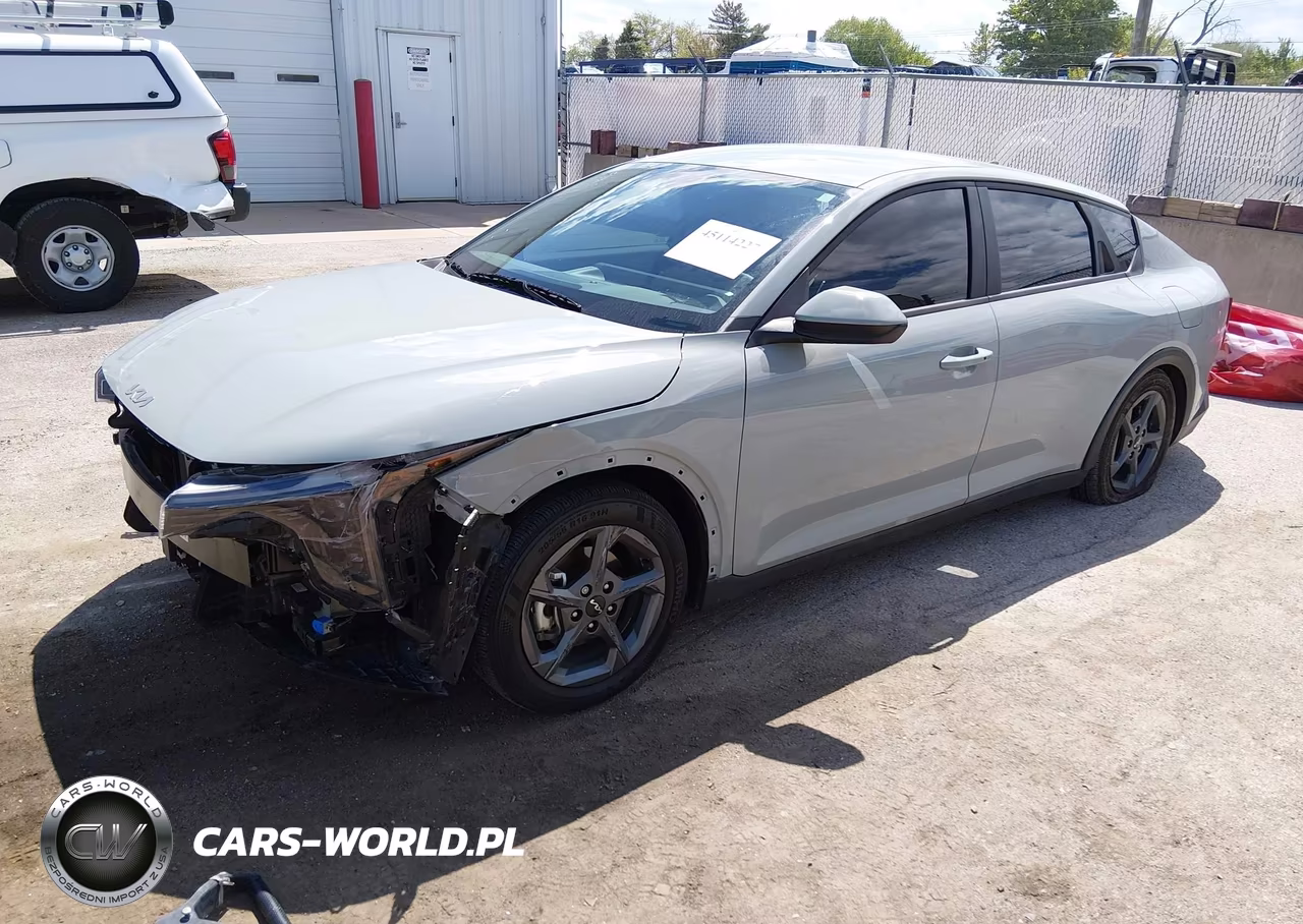 2025 Kia K4 Lxs VIN:3KPFT4DE8SE190476 - 2