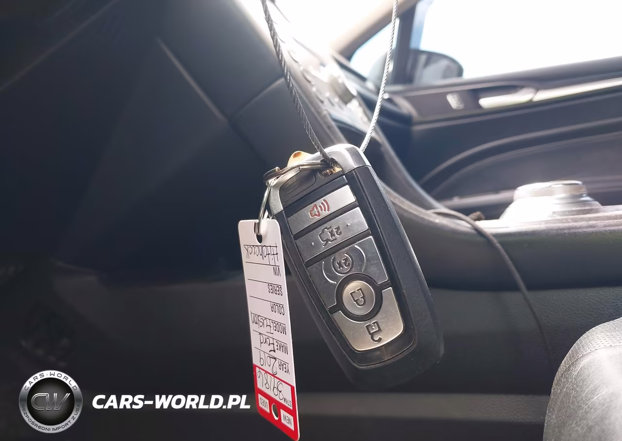 2019 Ford Fusion Titanium VIN:3FA6P0D99KR143343 - 11