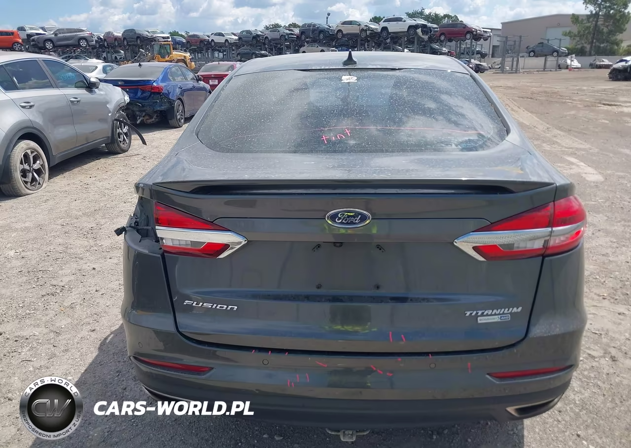 2019 Ford Fusion Titanium VIN:3FA6P0D99KR143343 - 17