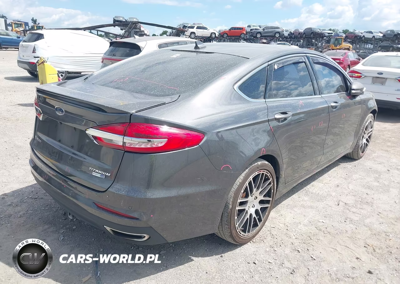 2019 Ford Fusion Titanium VIN:3FA6P0D99KR143343 - 4