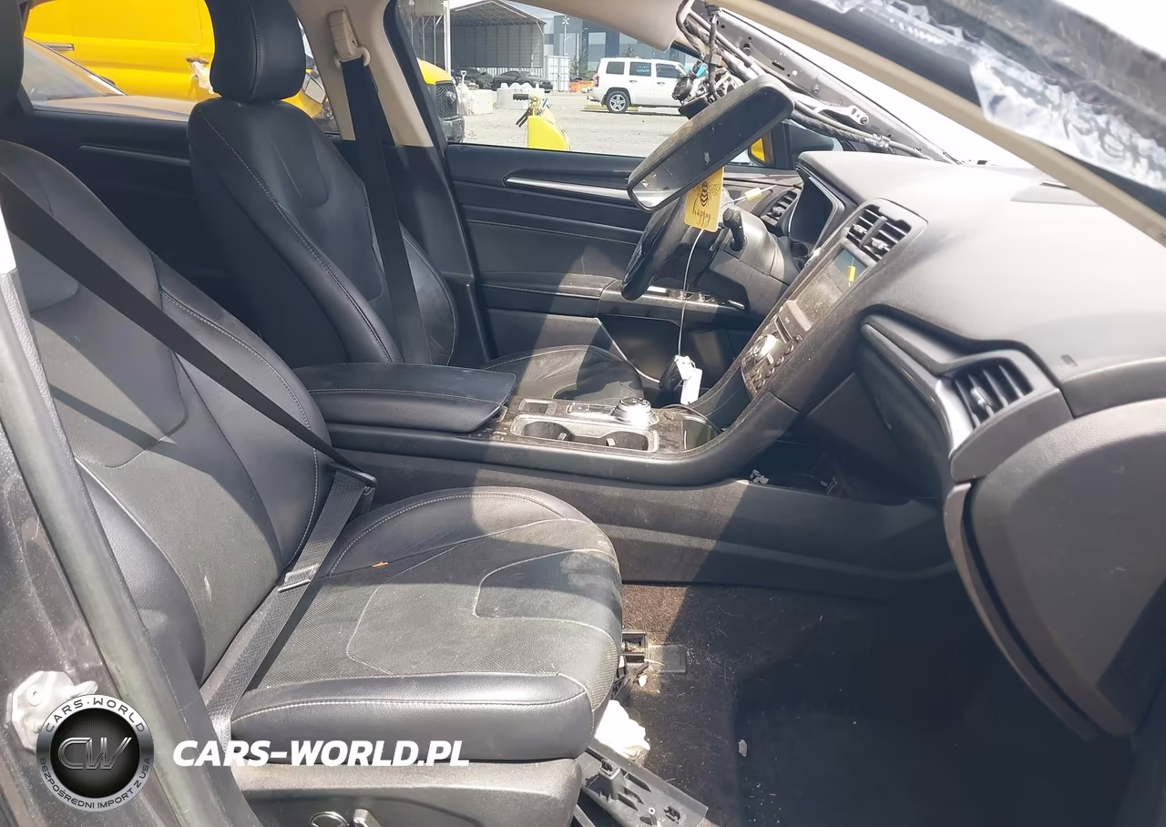 2019 Ford Fusion Titanium VIN:3FA6P0D99KR143343 - 5