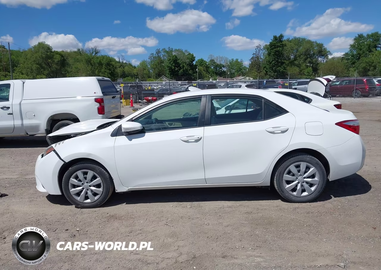 2016 Toyota Corolla Le VIN:5YFBURHE5GP484233 - 14
