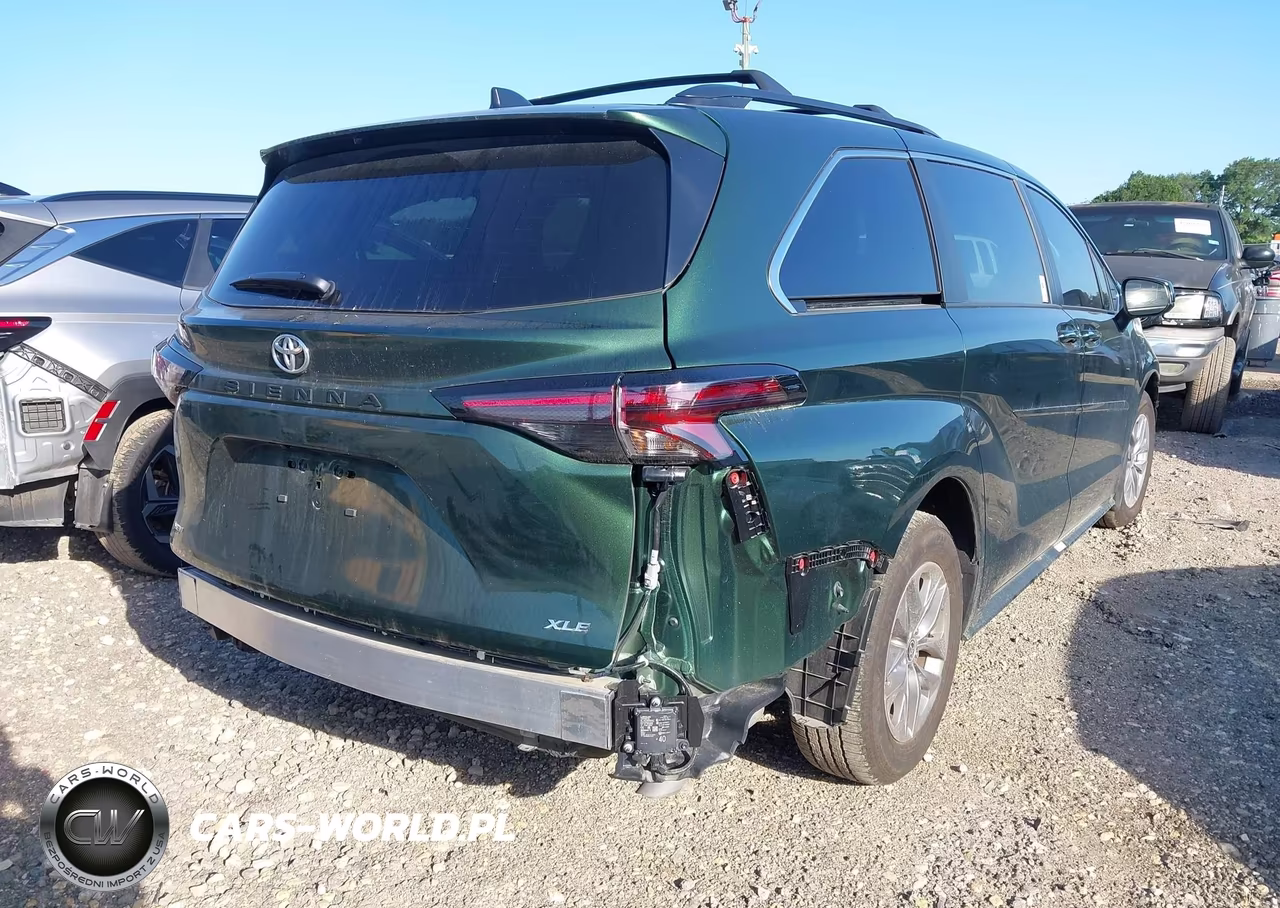 2026 Toyota Sienna Xle VIN:5TDYRKEC0TS294914 - 4