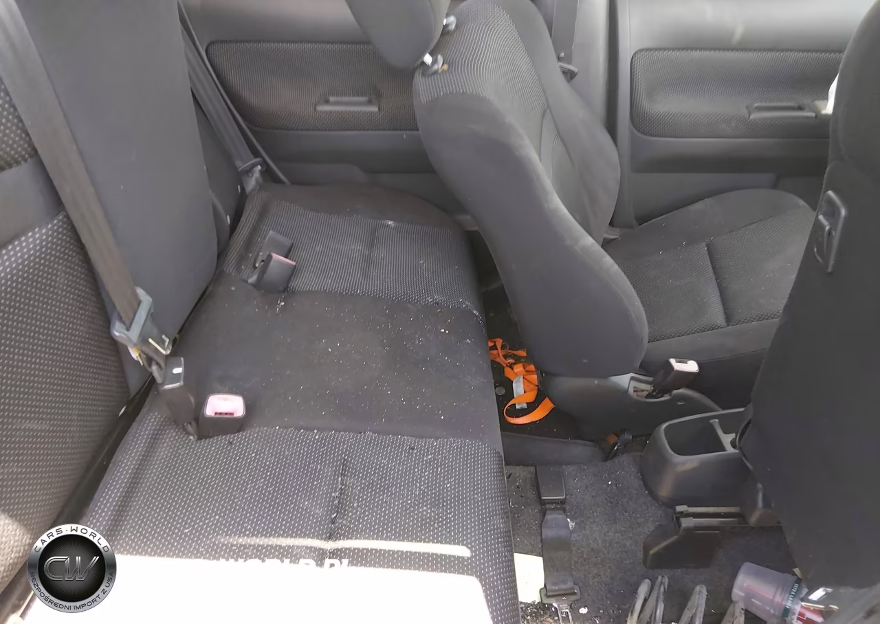 2005 Scion Xb VIN:JTLKT324754010109 - 8