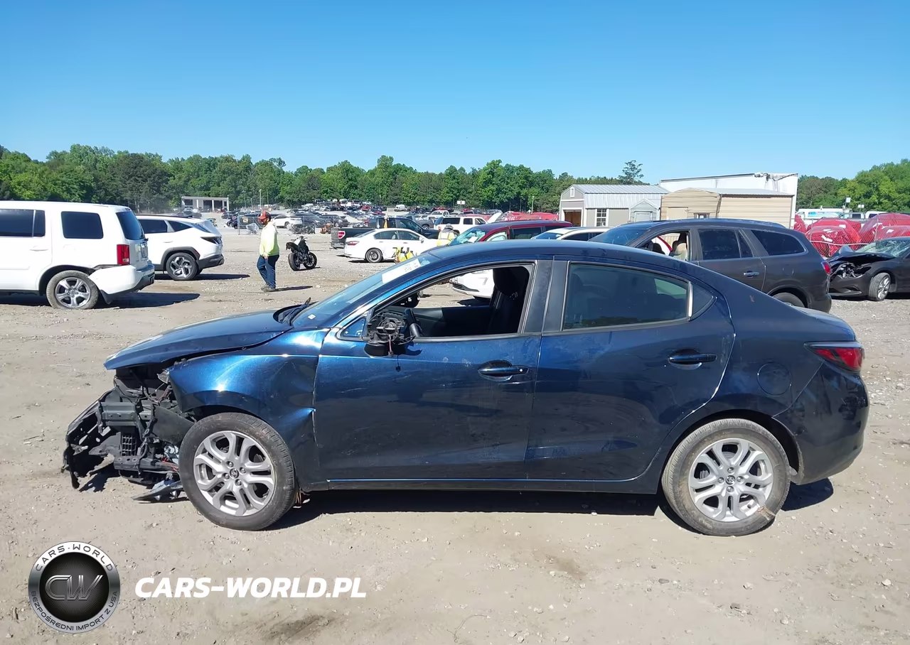 2018 Toyota Yaris Ia VIN:3MYDLBYV9JY306434 - 14