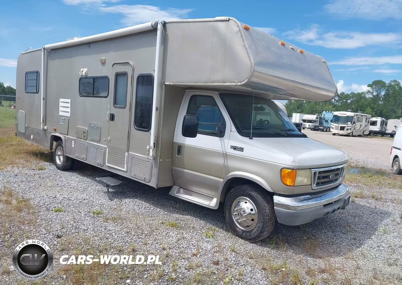 2004 Ford E-450 Cutaway Standard – zdjęcie 1 z 15