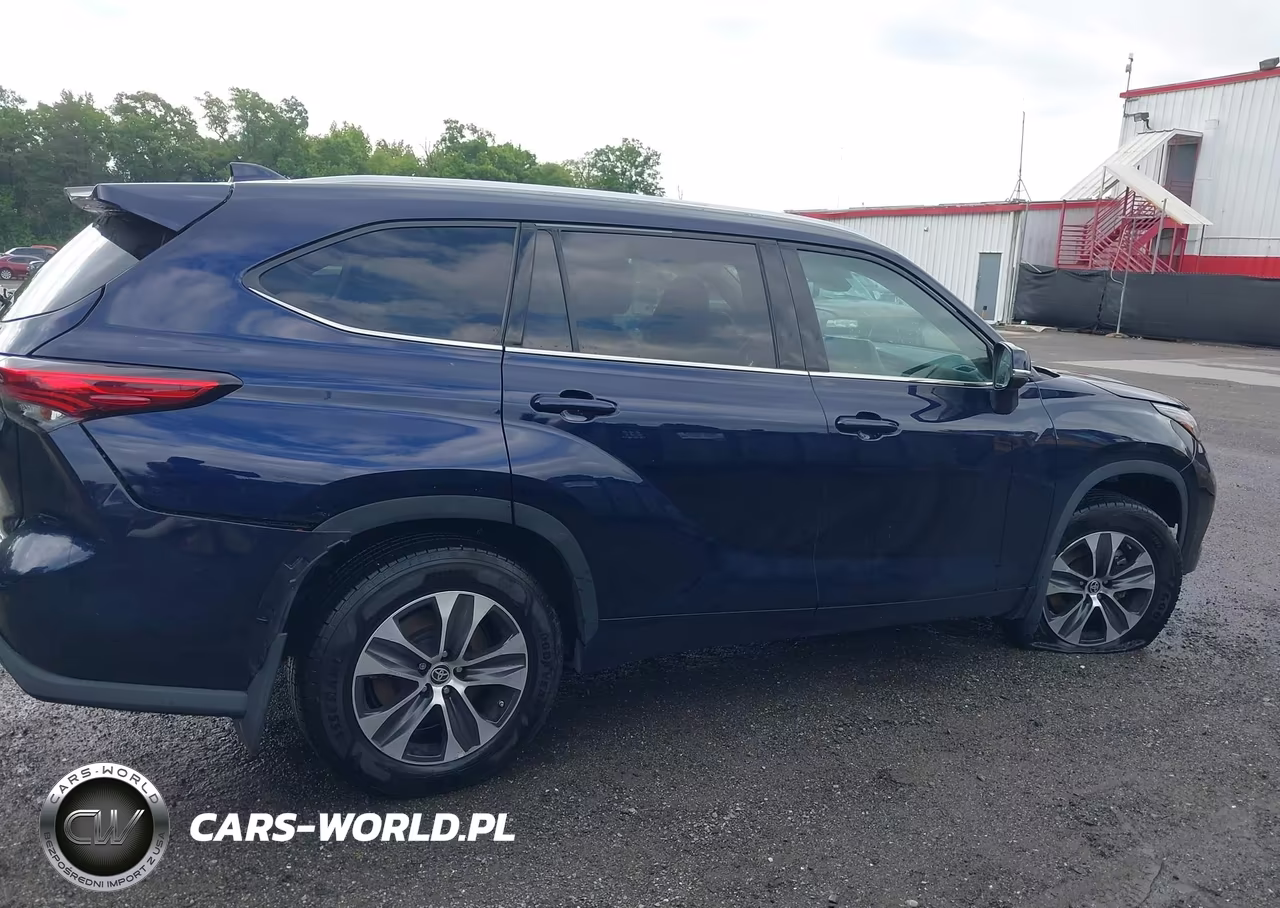 2021 Toyota Highlander Xle VIN:5TDGZRBH0MS554685 - 13