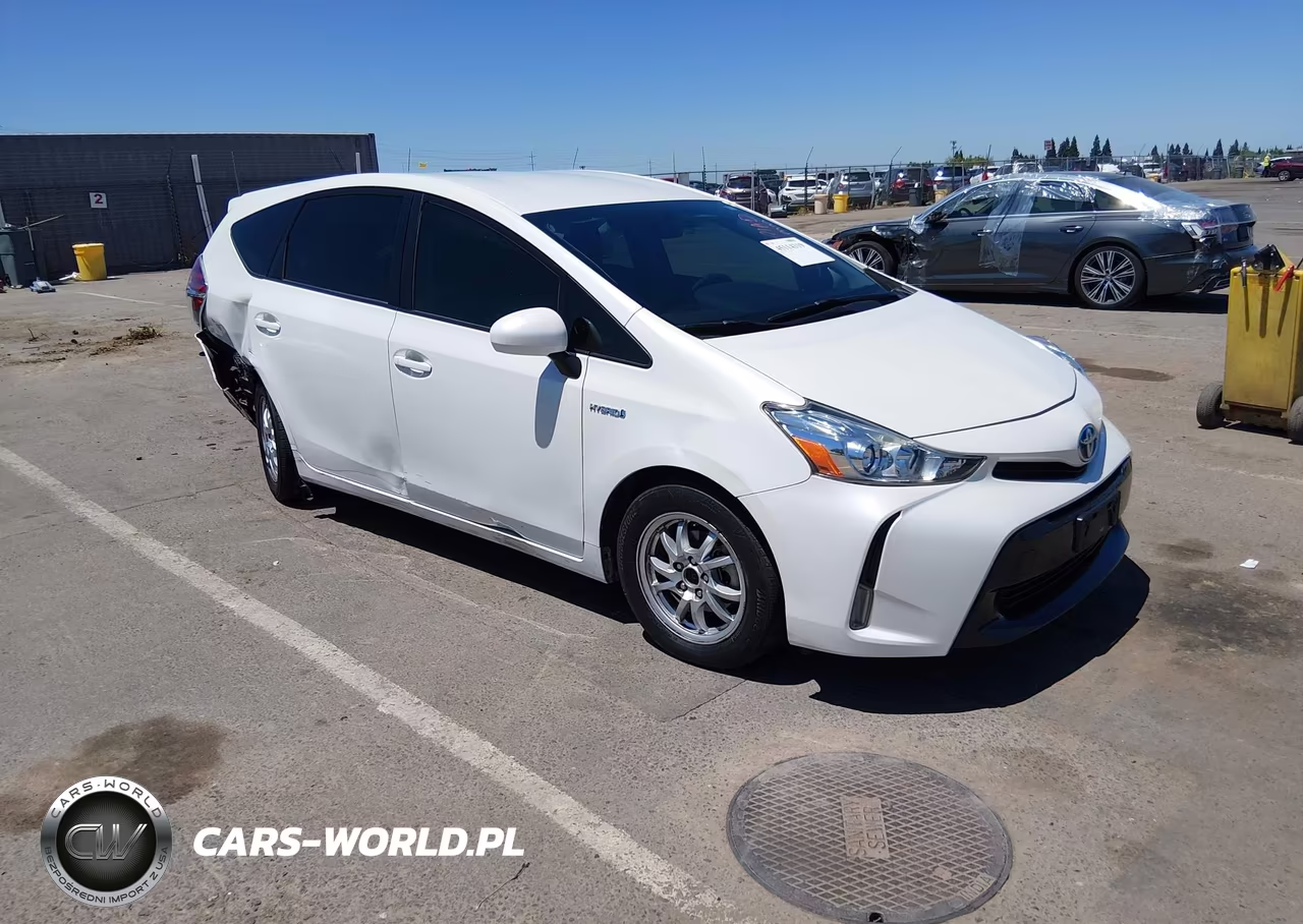 2017 Toyota Prius V Three – zdjęcie 1 z 18