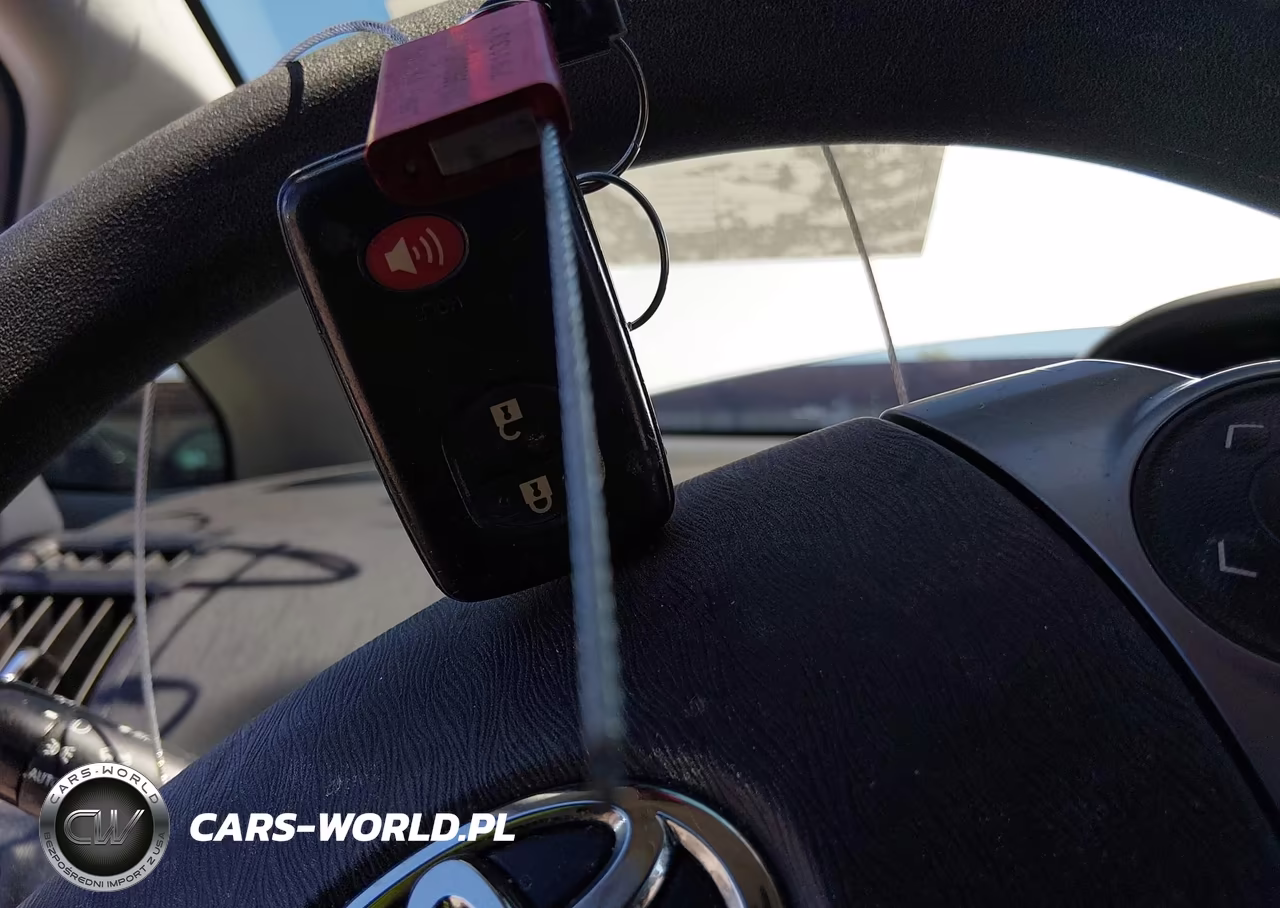 2017 Toyota Prius V Three VIN:JTDZN3EU9HJ072049 - 11