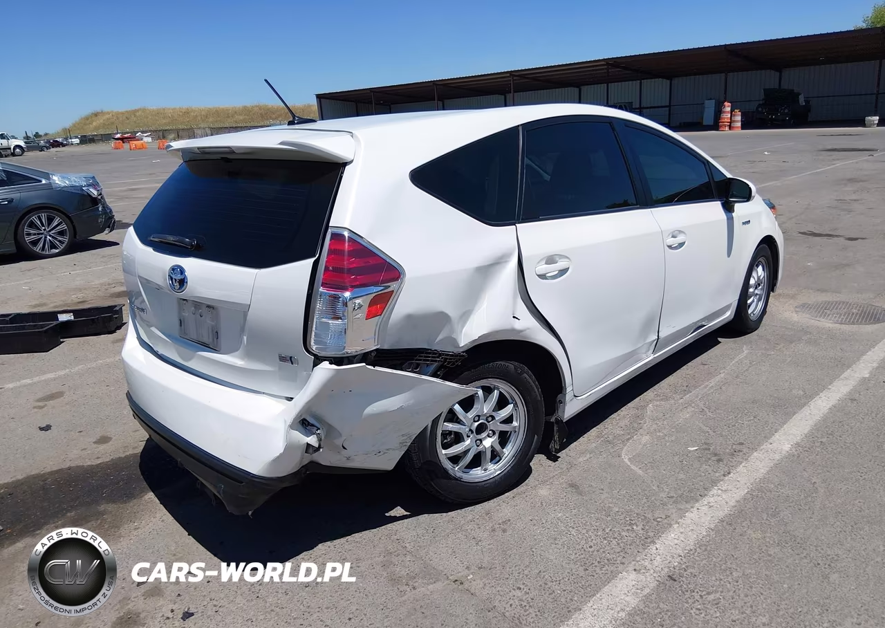 2017 Toyota Prius V Three VIN:JTDZN3EU9HJ072049 - 4