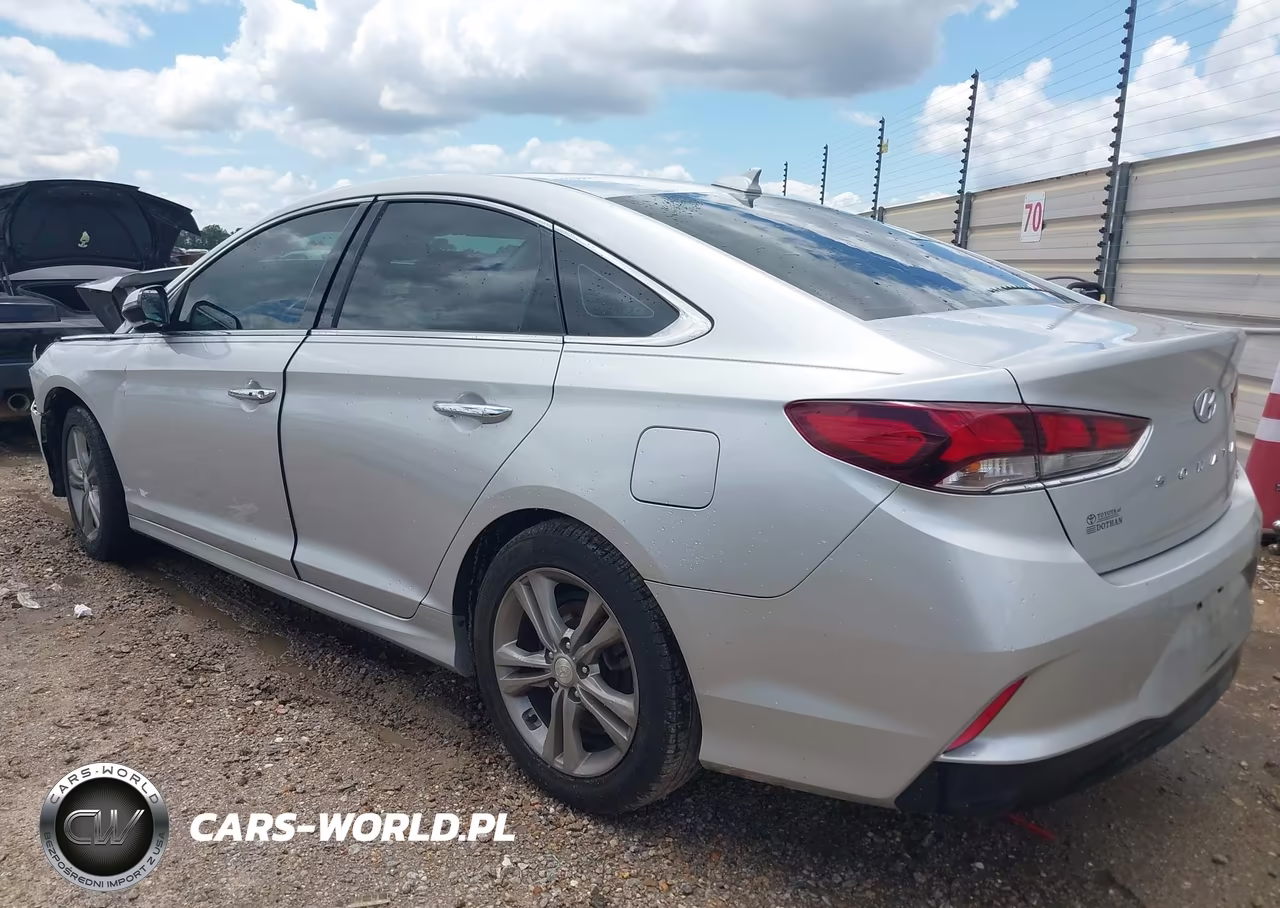 2018 Hyundai Sonata Limited VIN:5NPE34AF5JH724214 - 3