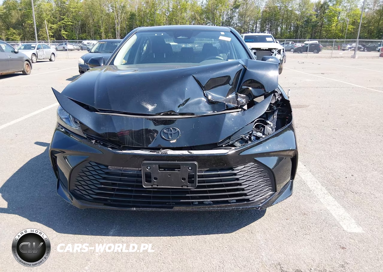 2025 Toyota Camry Le VIN:4T1DAACK3SU188117 - 12