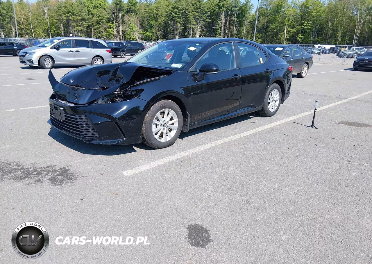 2025 Toyota Camry Le VIN:4T1DAACK3SU188117 - 2