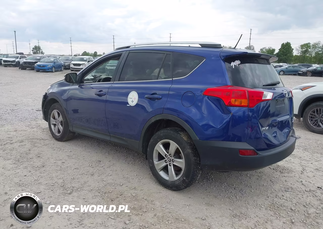 2015 Toyota Rav4 Xle VIN:2T3RFREV1FW281132 - 3