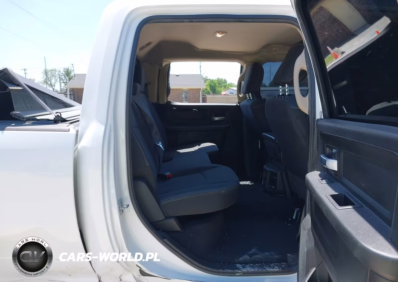 2019 Ram 2500 Tradesman 4X4 6'4 Box VIN:3C6UR5CJ4KG616329 - 8
