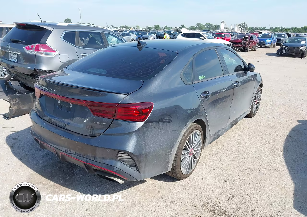 2022 Kia Forte Gt VIN:3KPF44AC3NE434183 - 4