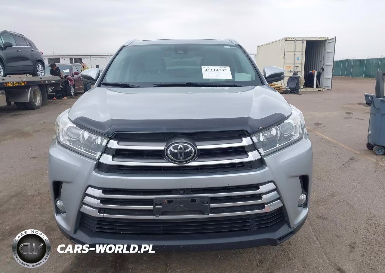 2017 Toyota Highlander Limited Platinum VIN:5TDDZRFH8HS391738 - 12