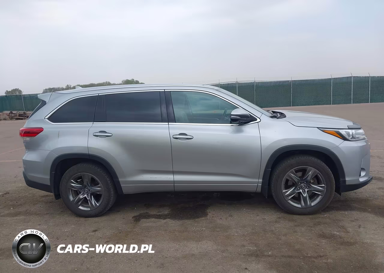 2017 Toyota Highlander Limited Platinum VIN:5TDDZRFH8HS391738 - 13
