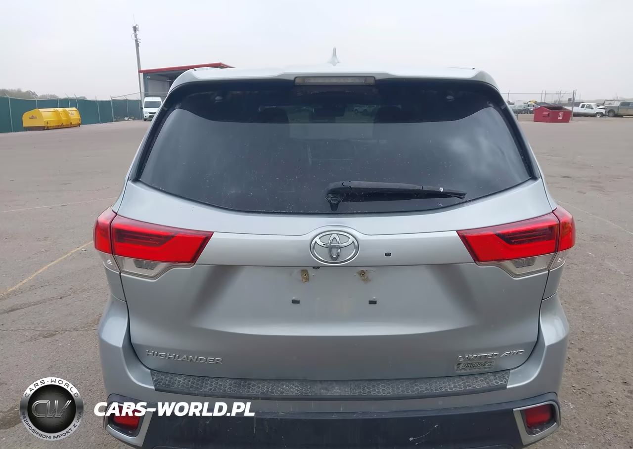2017 Toyota Highlander Limited Platinum VIN:5TDDZRFH8HS391738 - 16