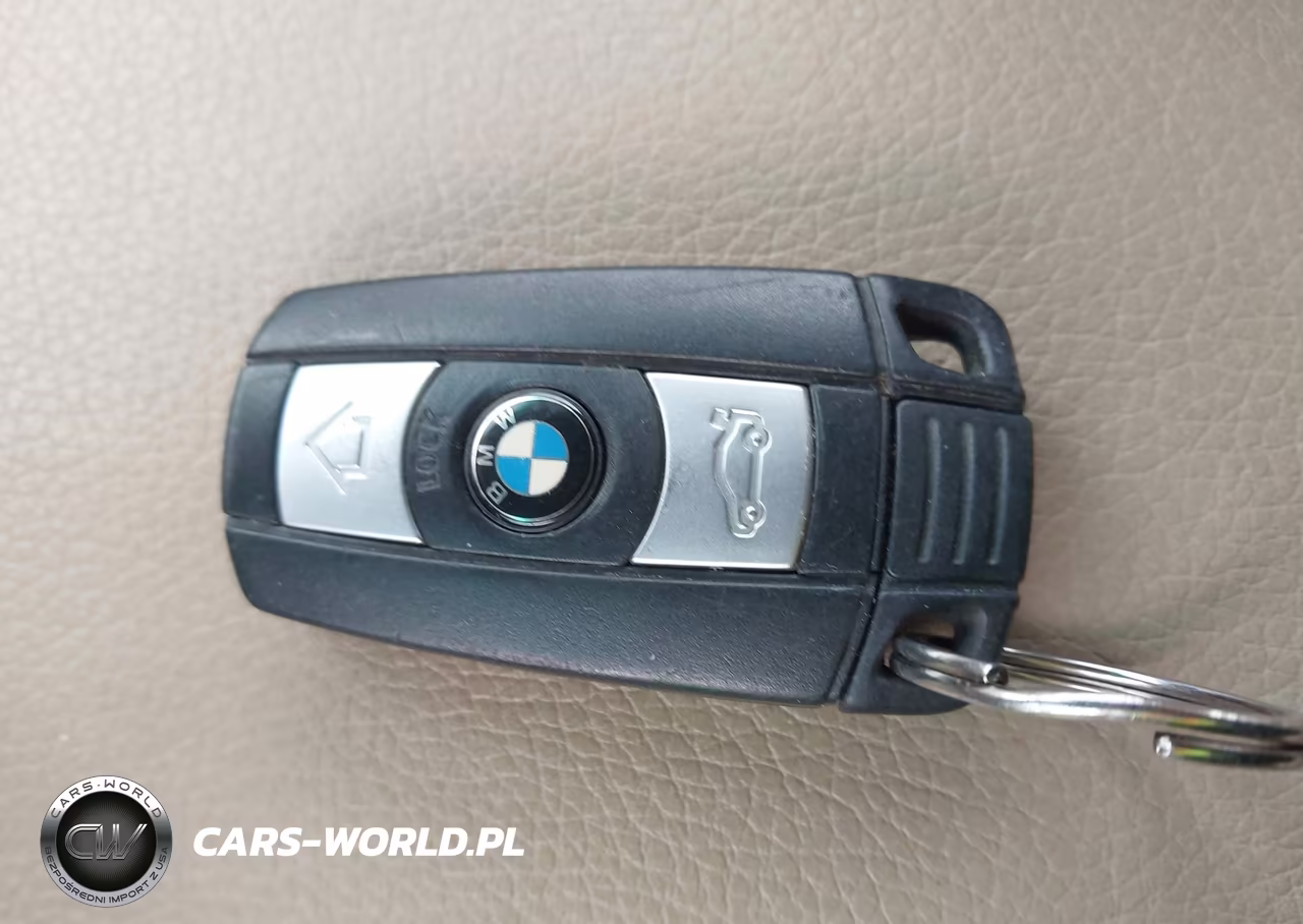 2011 BMW 328I xDrive VIN:WBAPK5C51BA653881 - 11