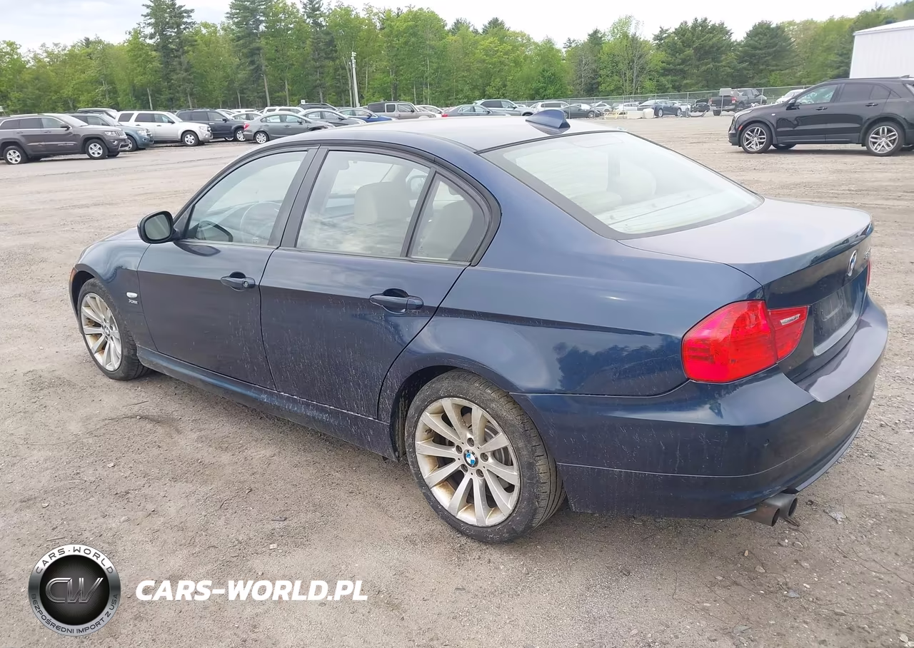 2011 BMW 328I xDrive VIN:WBAPK5C51BA653881 - 3
