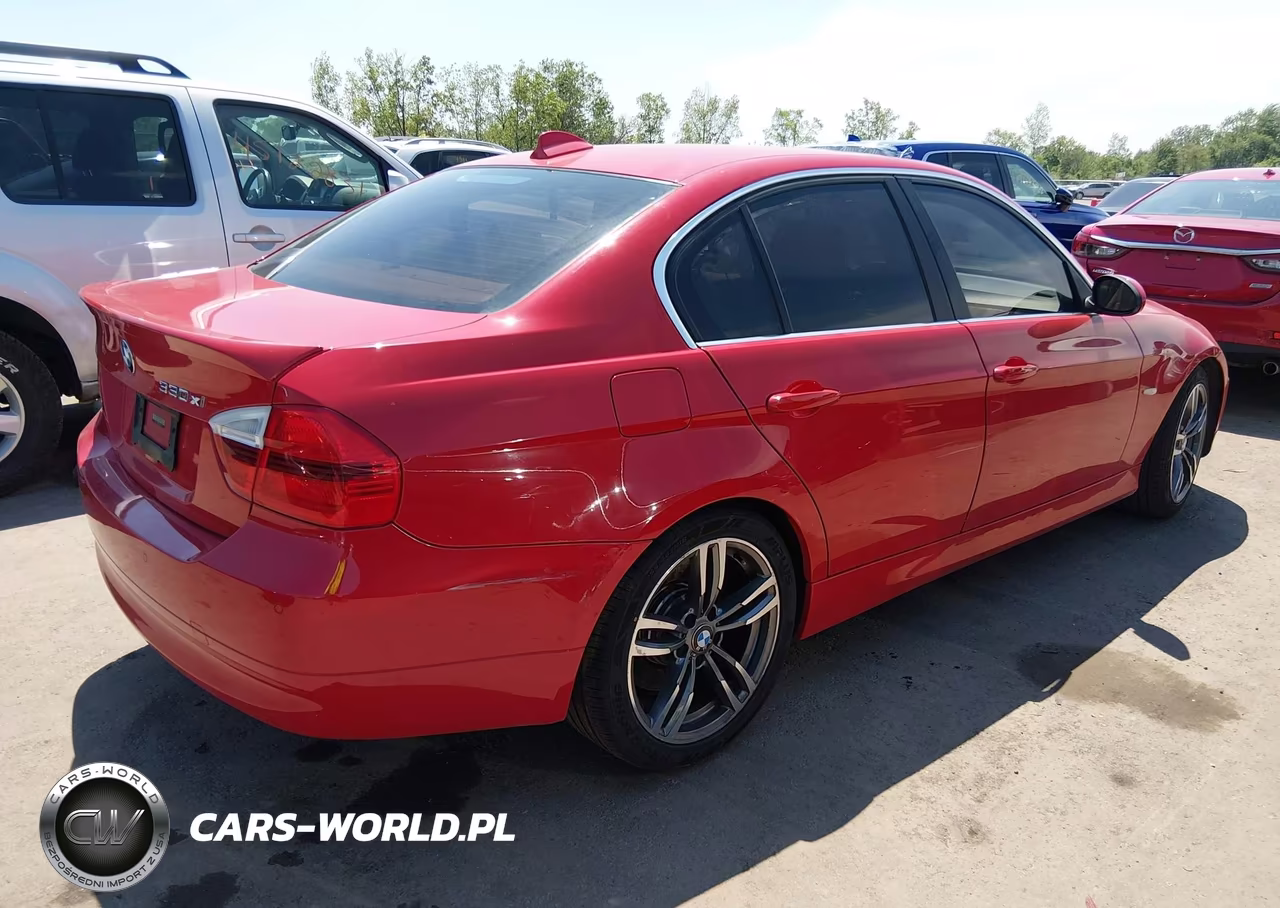 2006 BMW 330Xi VIN:WBAVD33556KL52195 - 4