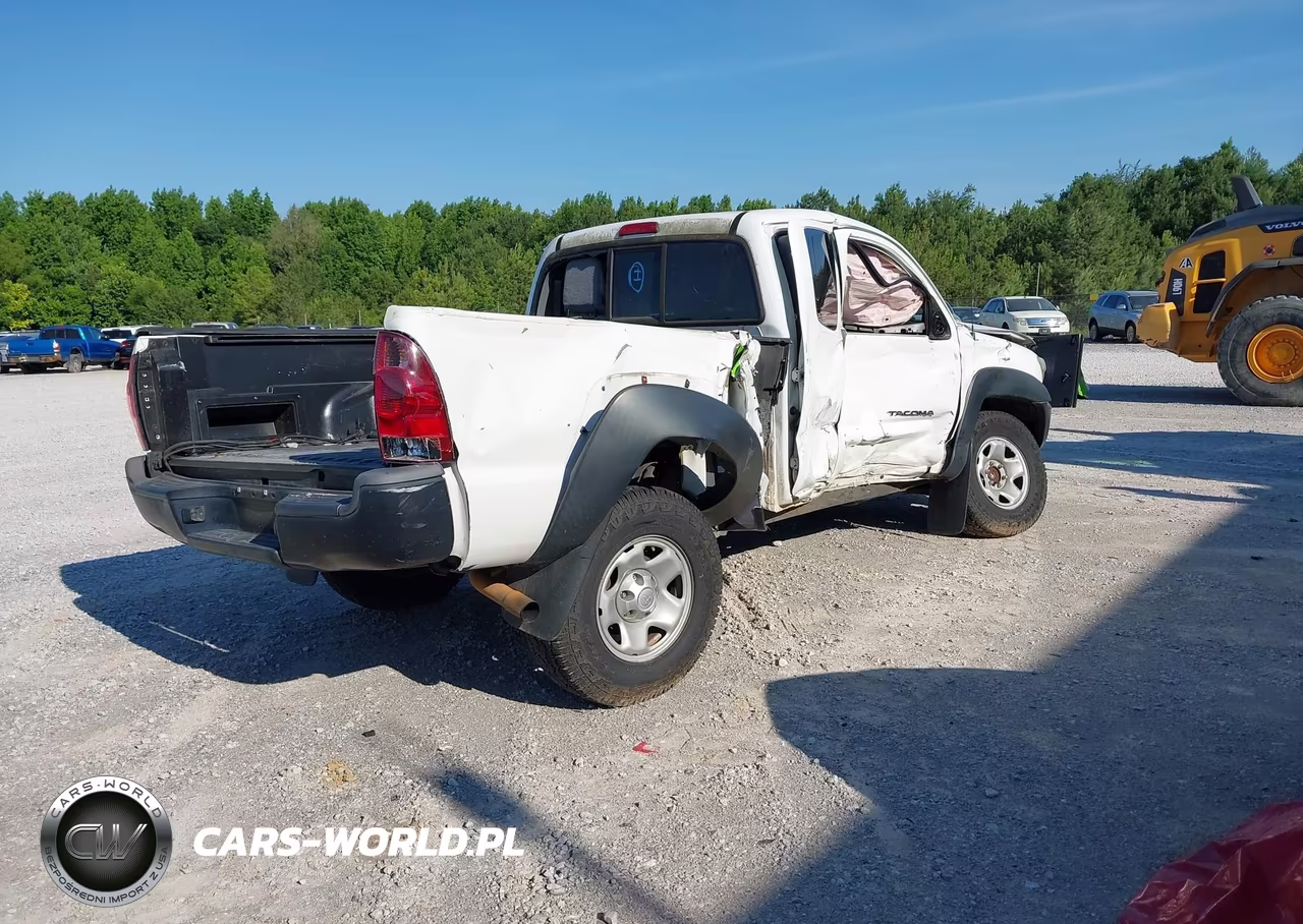 2014 Toyota Tacoma Prerunner VIN:5TFTX4GN0EX034469 - 4