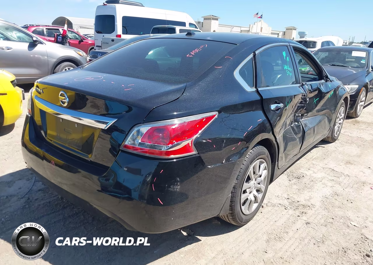2015 Nissan Altima 2.5 S VIN:1N4AL3AP6FN406584 - 4