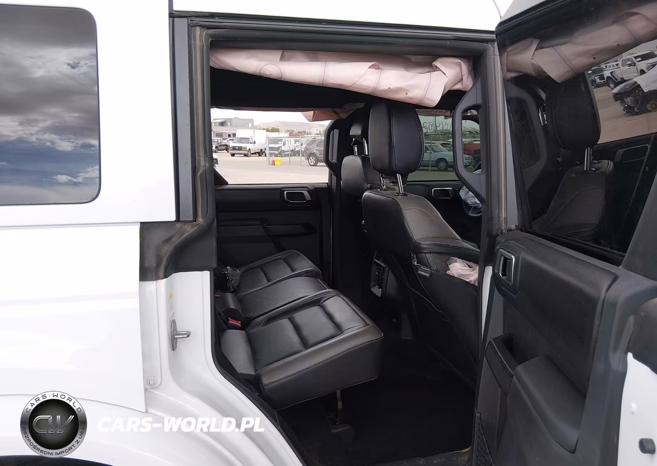 2025 Ford Bronco Outer Banks VIN:1FMEE8BPXSLB27433 - 8