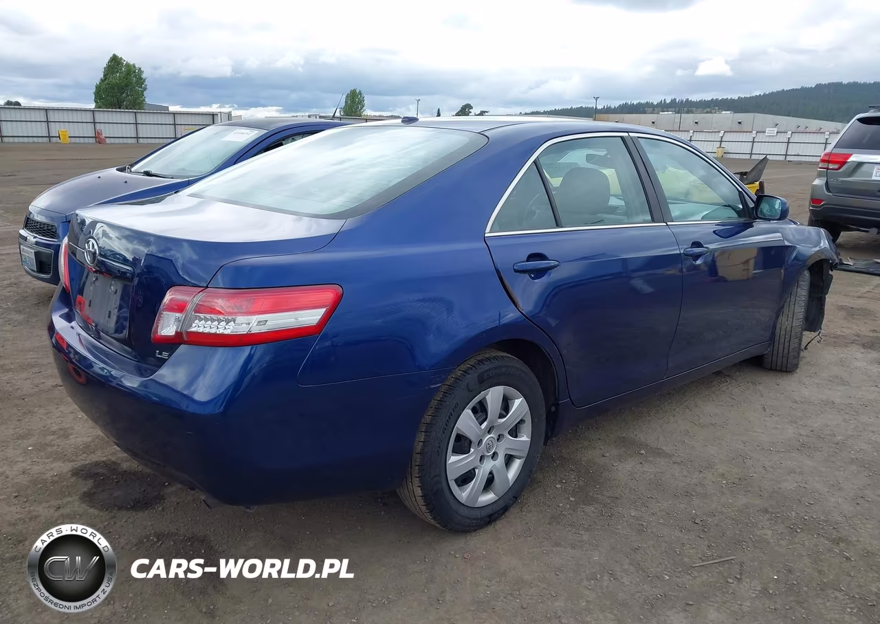 2011 Toyota Camry Le VIN:4T1BF3EK1BU719946 - 4