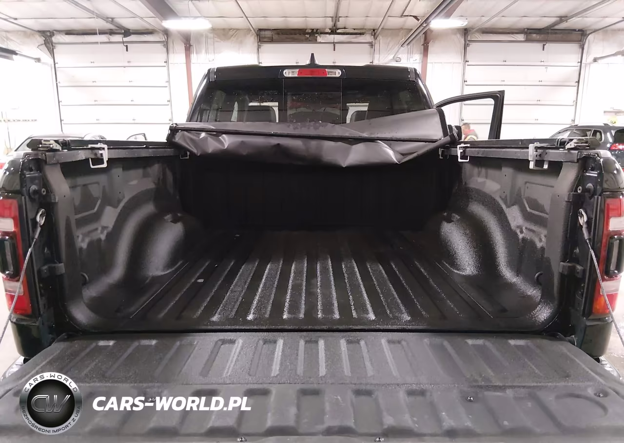 2021 Ram 1500 Laramie 4X4 5'7 Box VIN:1C6SRFJT3MN676534 - 18