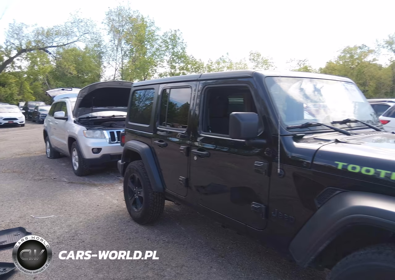 2022 Jeep Wrangler Unlimited Sport Altitude 4X4 VIN:1C4HJXDG6NW166754 - 13