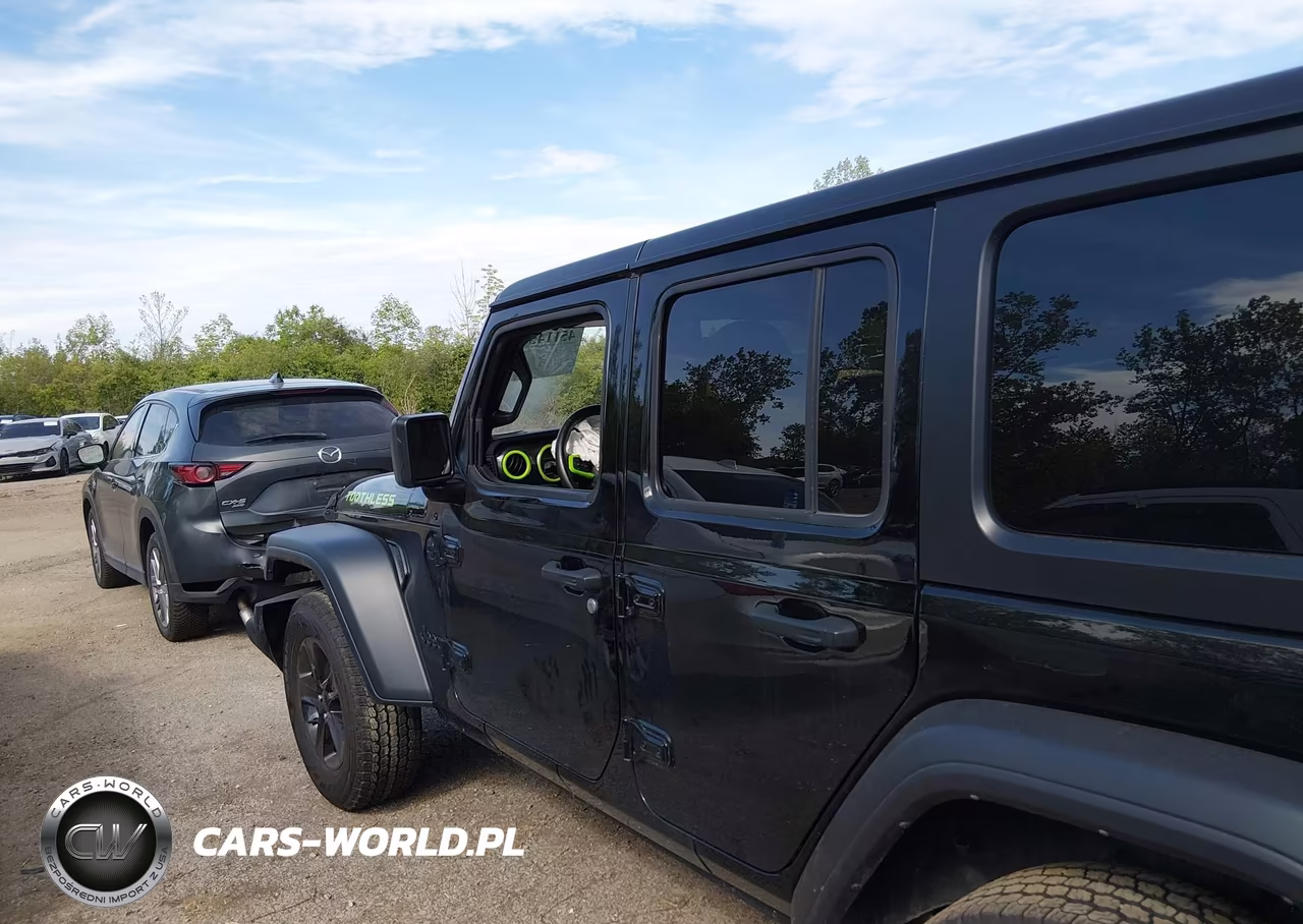 2022 Jeep Wrangler Unlimited Sport Altitude 4X4 VIN:1C4HJXDG6NW166754 - 14