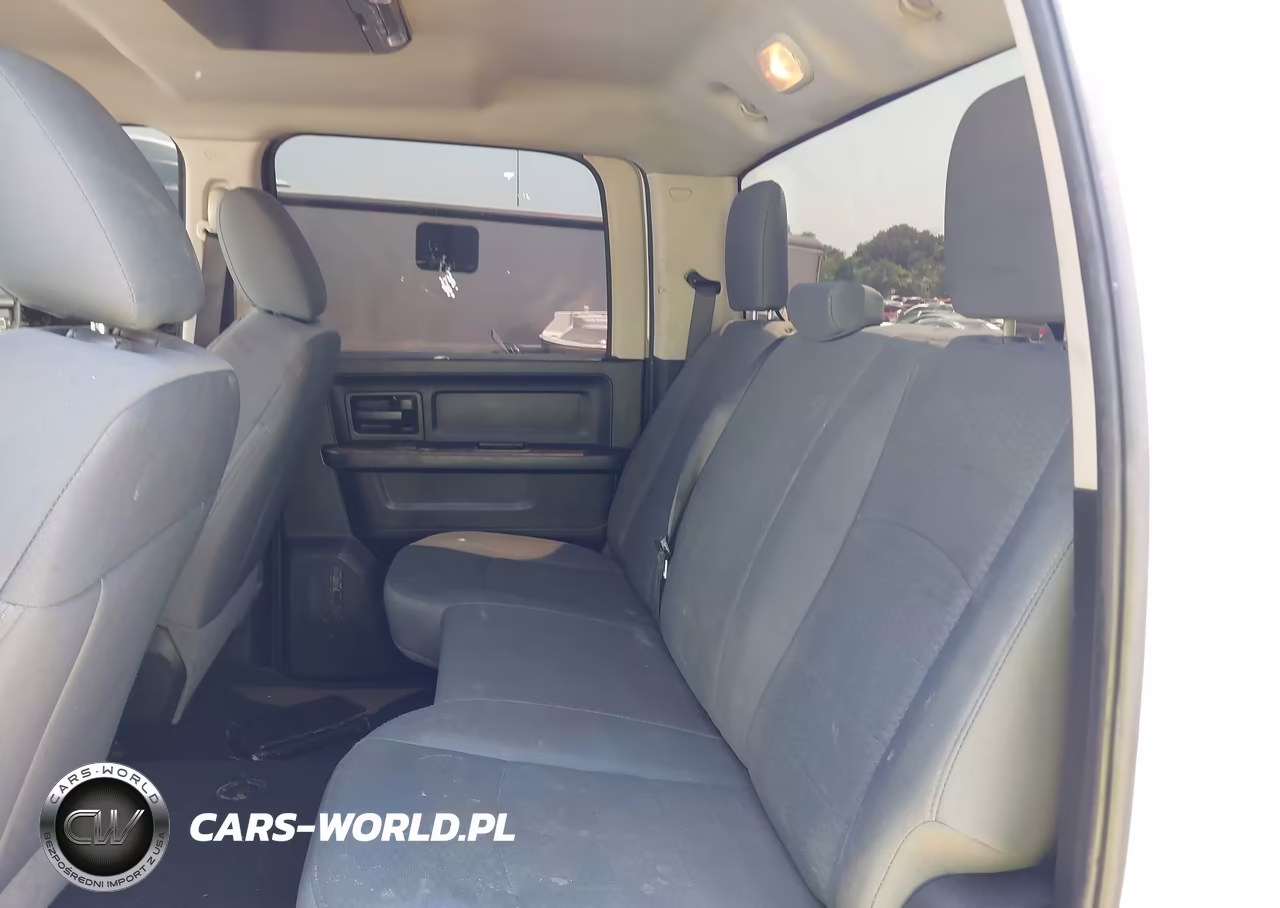 2017 Ram 3500 Tradesman 4X4 8' Box VIN:3C63RRGLXHG751919 - 6