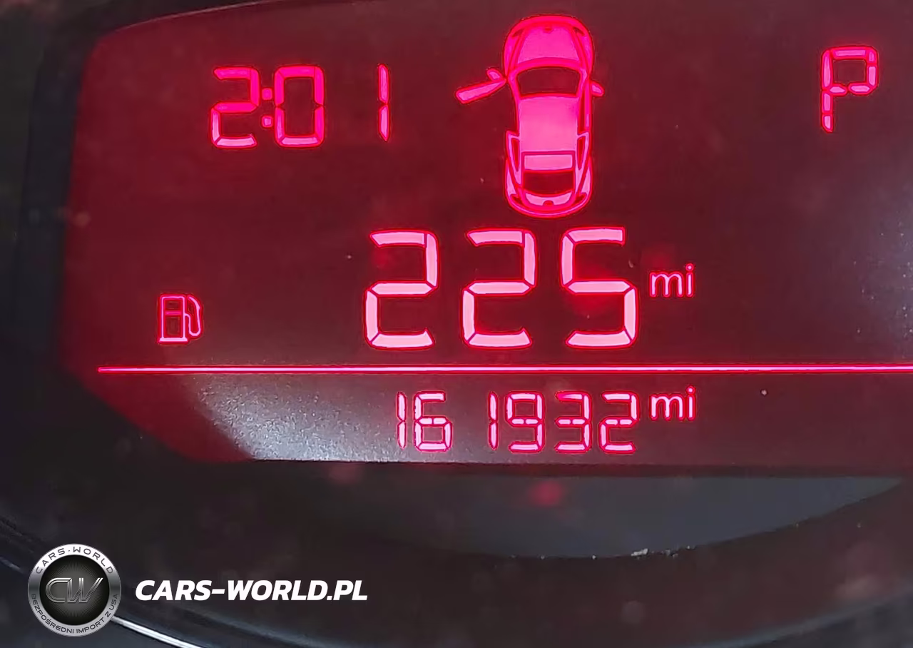 2013 Volkswagen Beetle 2.5L VIN:3VWJX7AT8DM681185 - 16