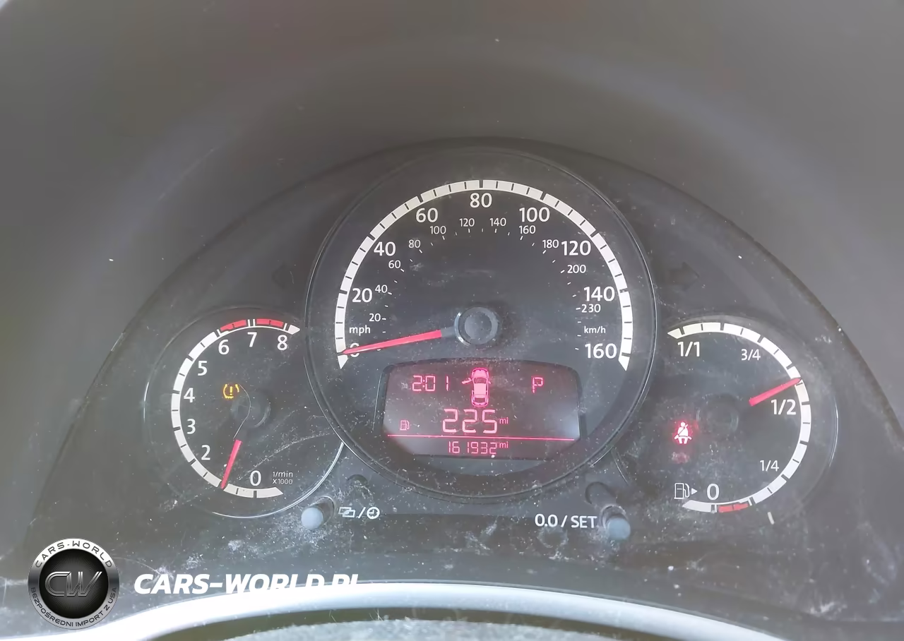 2013 Volkswagen Beetle 2.5L VIN:3VWJX7AT8DM681185 - 7