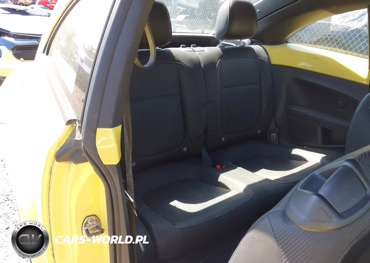 2013 Volkswagen Beetle 2.5L VIN:3VWJX7AT8DM681185 - 8
