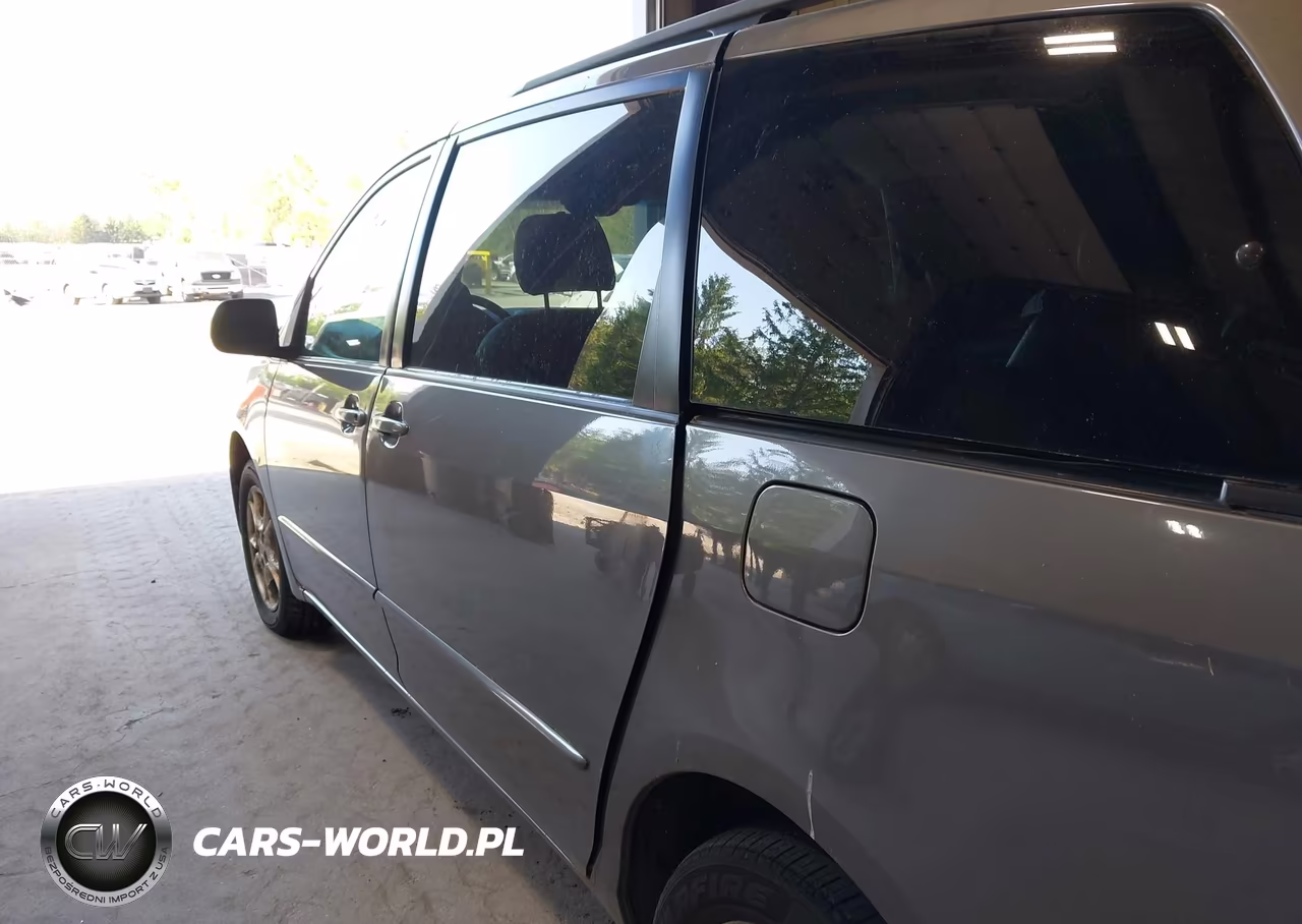 2005 Toyota Sienna Xle VIN:5TDBA22C05S050460 - 16