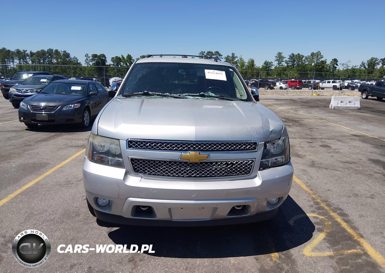 2013 Chevrolet Tahoe Ls VIN:1GNSCAE02DR240061 - 12
