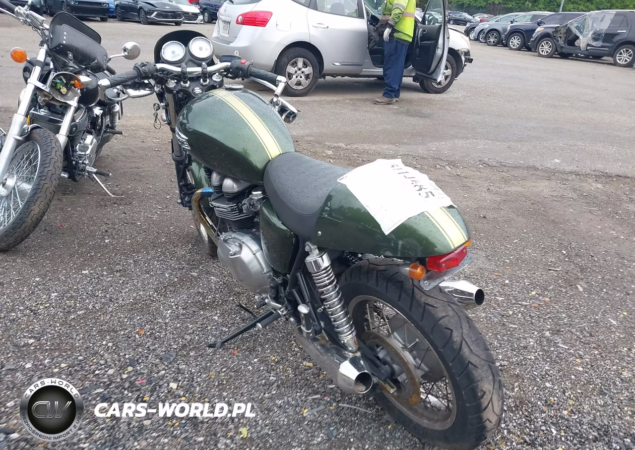 2013 Triumph Motorcycle Thruxton VIN:SMT920K12DT565380 - 3