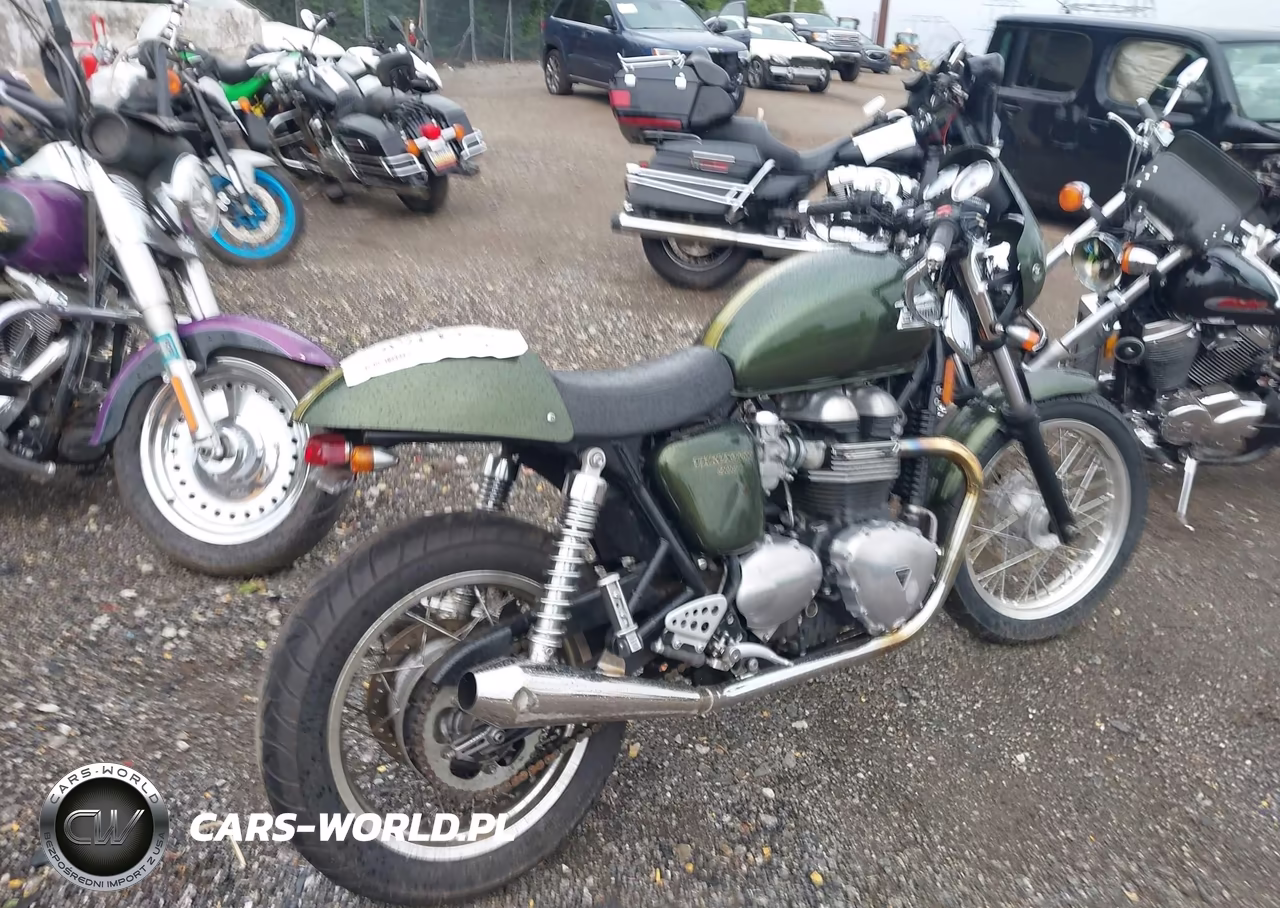 2013 Triumph Motorcycle Thruxton VIN:SMT920K12DT565380 - 4