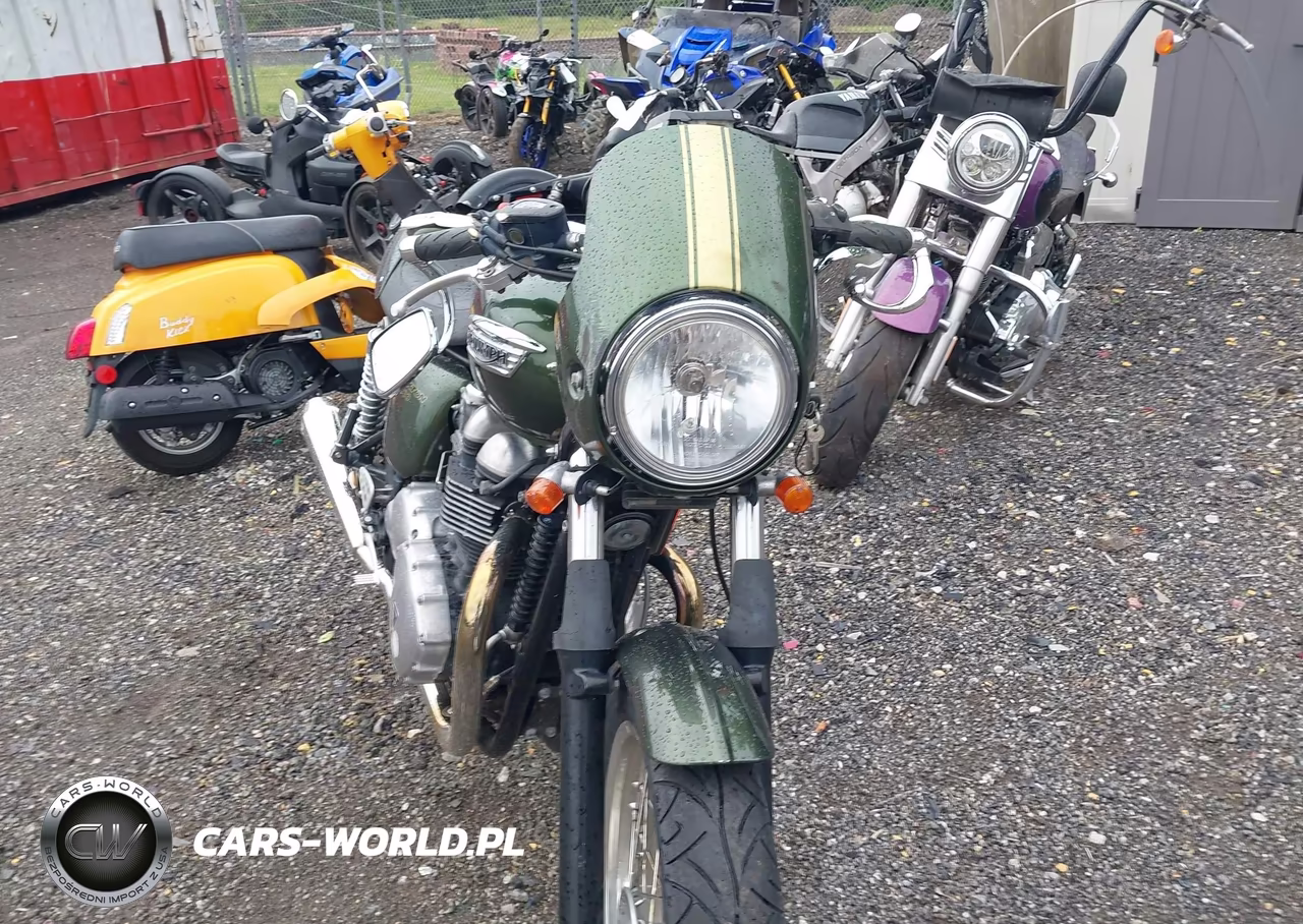 2013 Triumph Motorcycle Thruxton VIN:SMT920K12DT565380 - 5