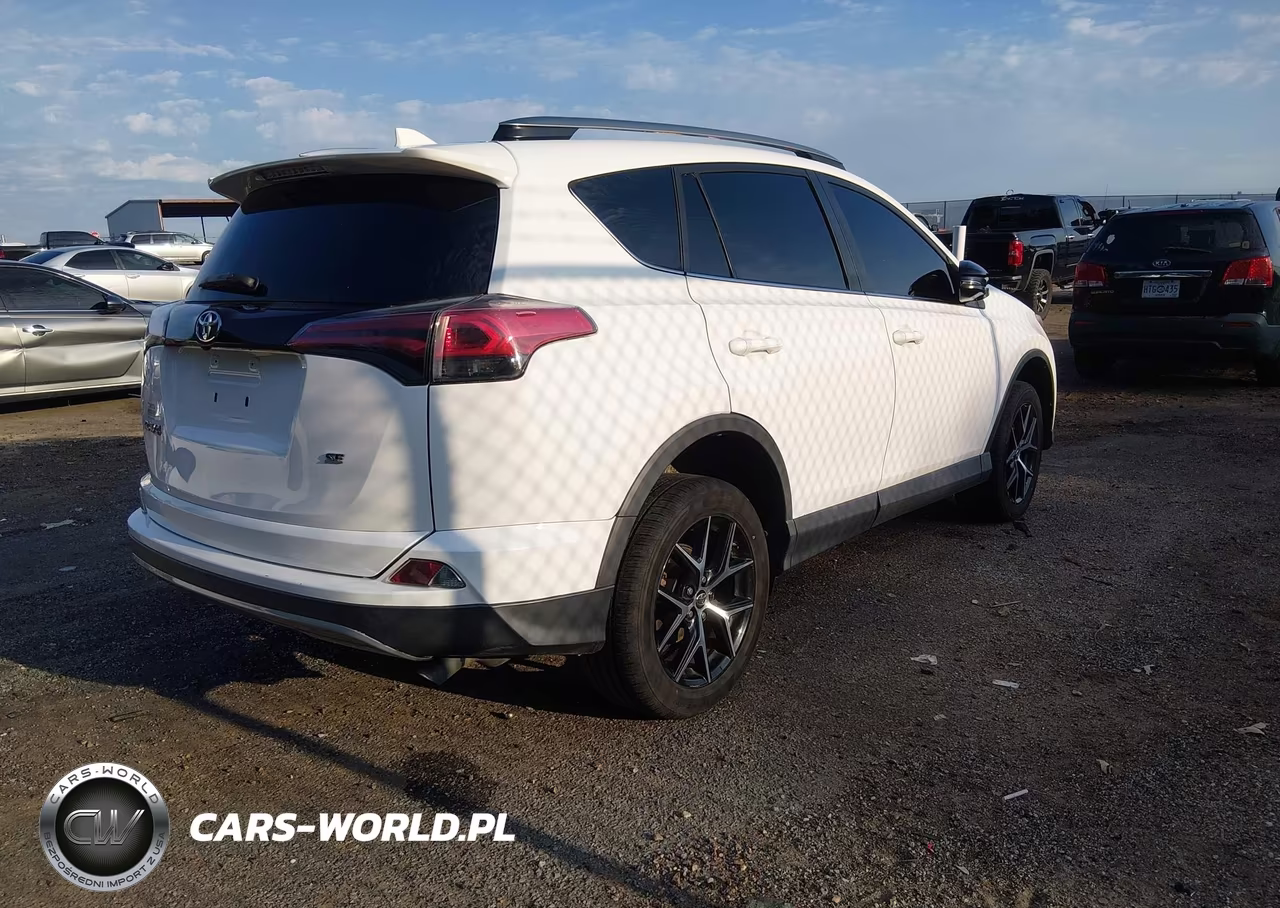 2018 Toyota Rav4 Se VIN:2T3NFREV0JW520676 - 4