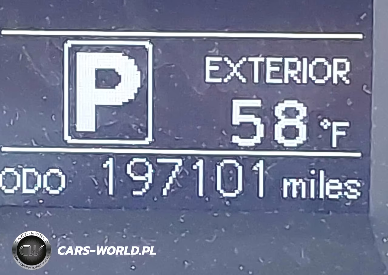 2017 Toyota Sienna Le 8 Passenger VIN:5TDKZ3DC3HS824149 - 16