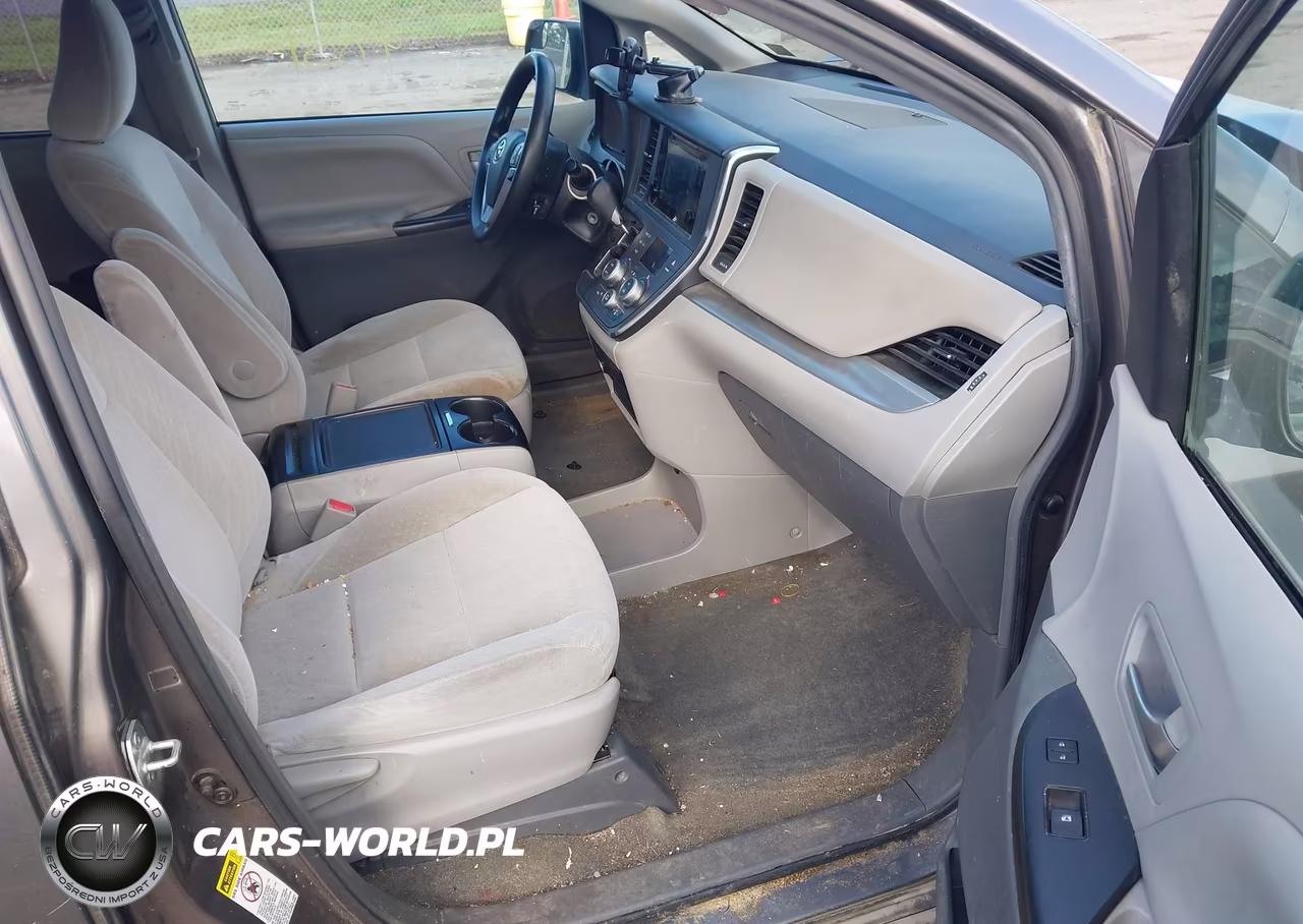 2017 Toyota Sienna Le 8 Passenger VIN:5TDKZ3DC3HS824149 - 5