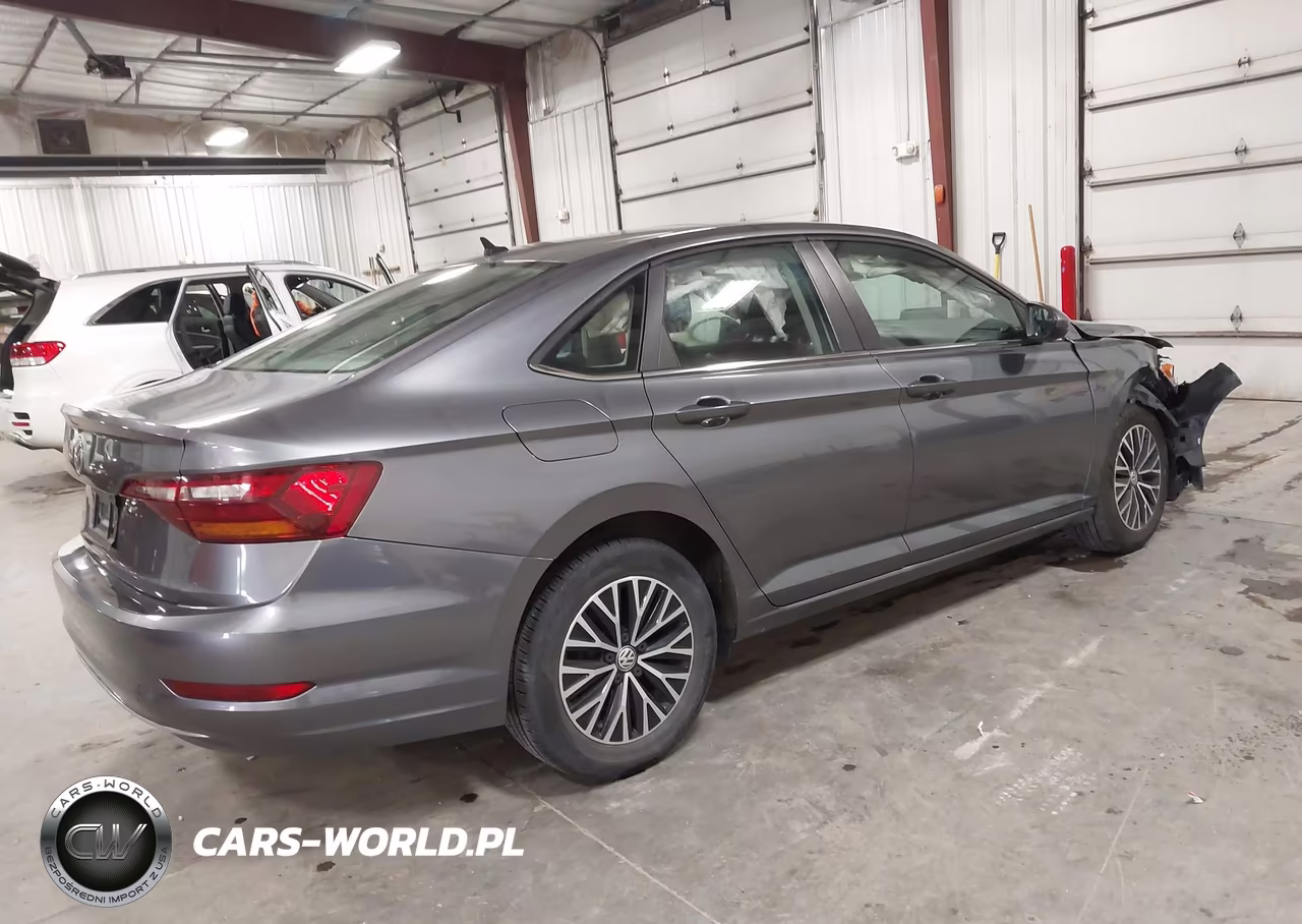 2019 Volkswagen Jetta VIN:3VWC57BU6KM188429 - 4