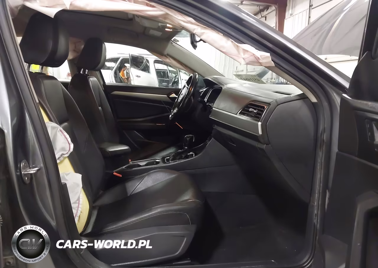 2019 Volkswagen Jetta VIN:3VWC57BU6KM188429 - 5